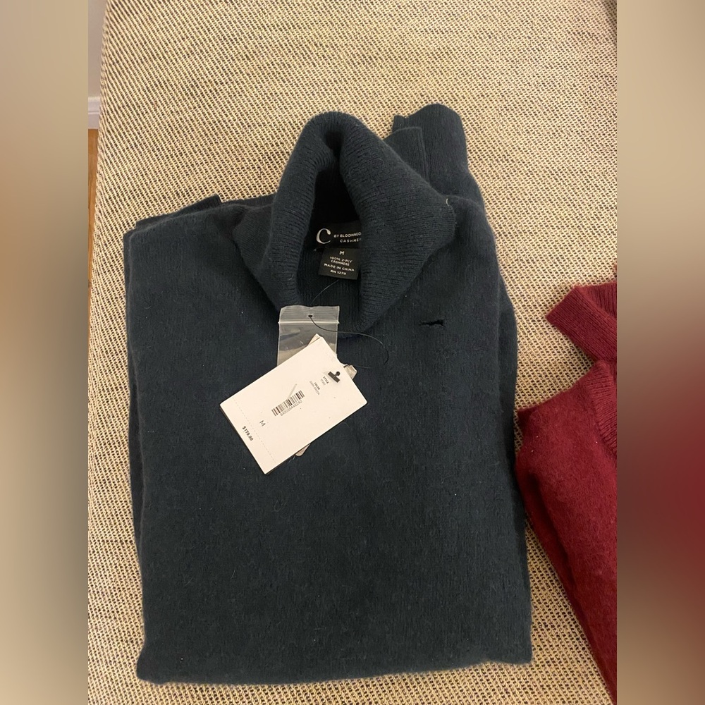 Bloomingdale's Deep Blue Turtleneck Sweater cashimer